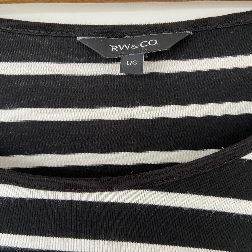 RW&CO. BLACK/WHITE STRIPED VISCOSE JERSERY LONG SLEEVED CREW NECK TOP, LARGE - Picture 7 of 9